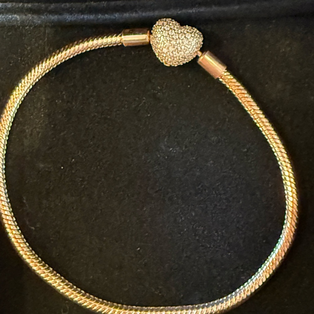 Pandora Rose Gold Moments Heart Bracelet